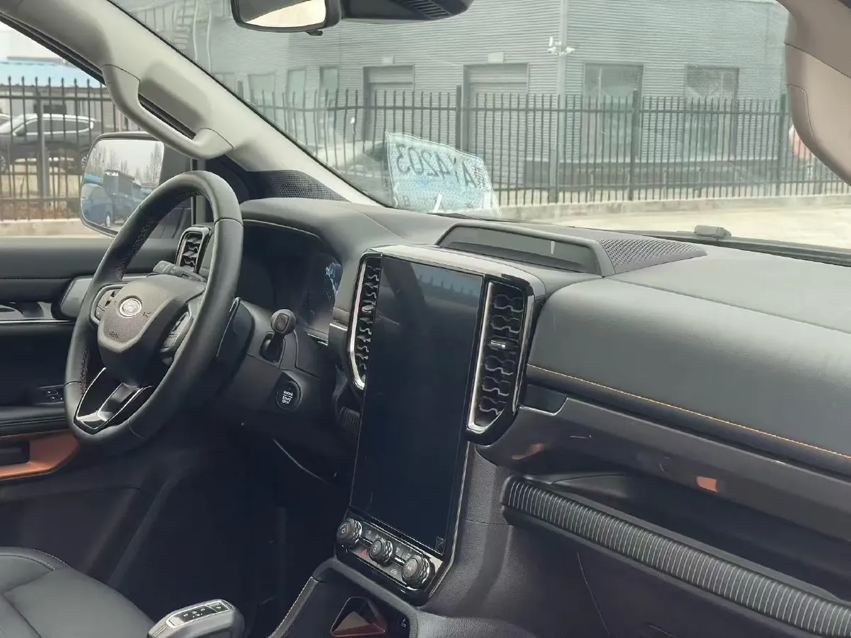 2023 Ford Ranger 2.3T 258HP L4 8AT,autocango,china used car exporter,china ev exporter,chinese used car exporter,chinese used ev exporter