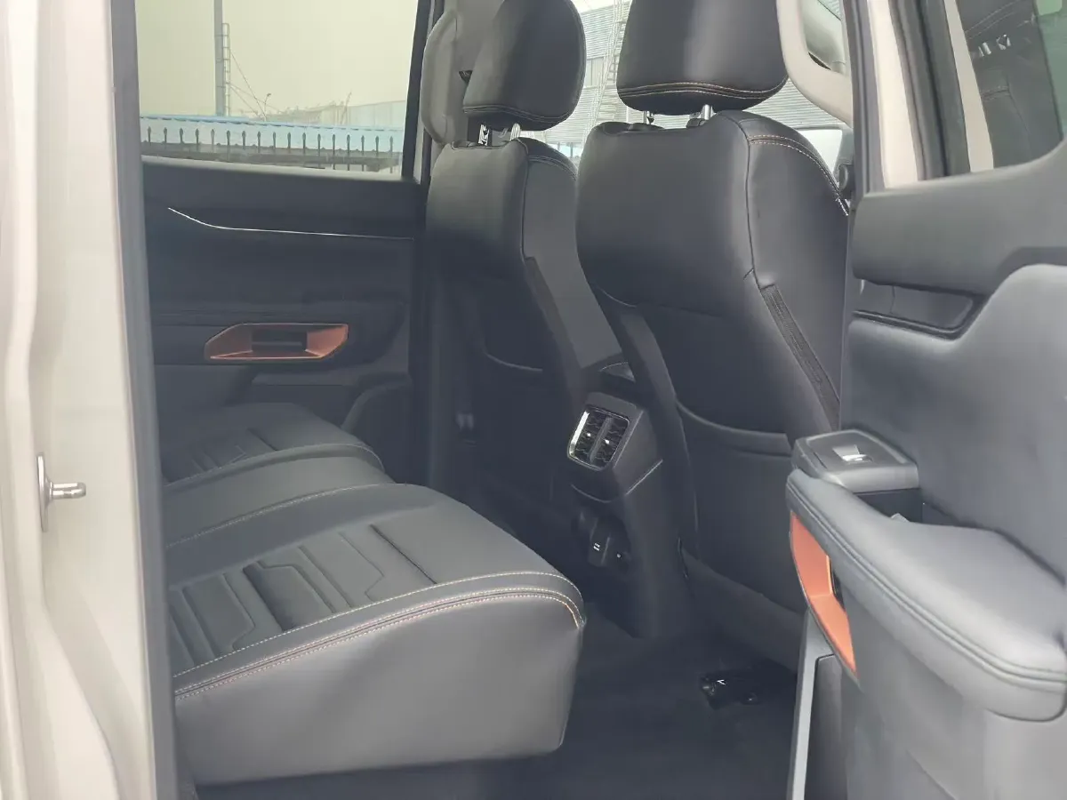 2023 Ford Ranger 2.3T 258HP L4 8AT,autocango,china used car exporter,china ev exporter,chinese used car exporter,chinese used ev exporter