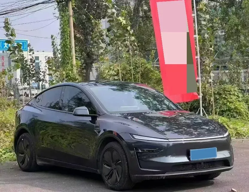 2025 Tesla Model Y BEV 62.5KWH,autocango,china used car exporter,china ev exporter,chinese used car exporter,chinese used ev exporter