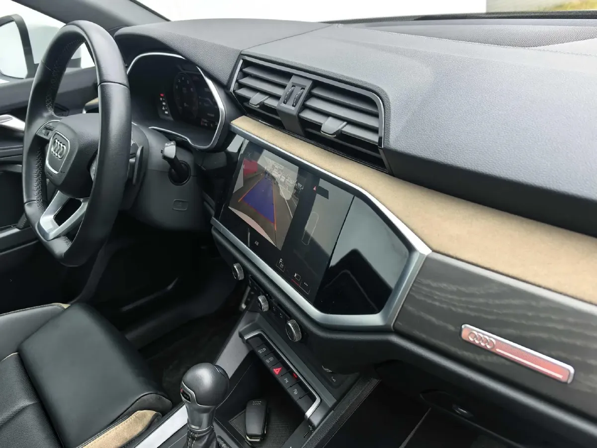 2023 Audi Q3 1.4T 150HP L4 7DCT,autocango,china used car exporter,china ev exporter,chinese used car exporter,chinese used ev exporter