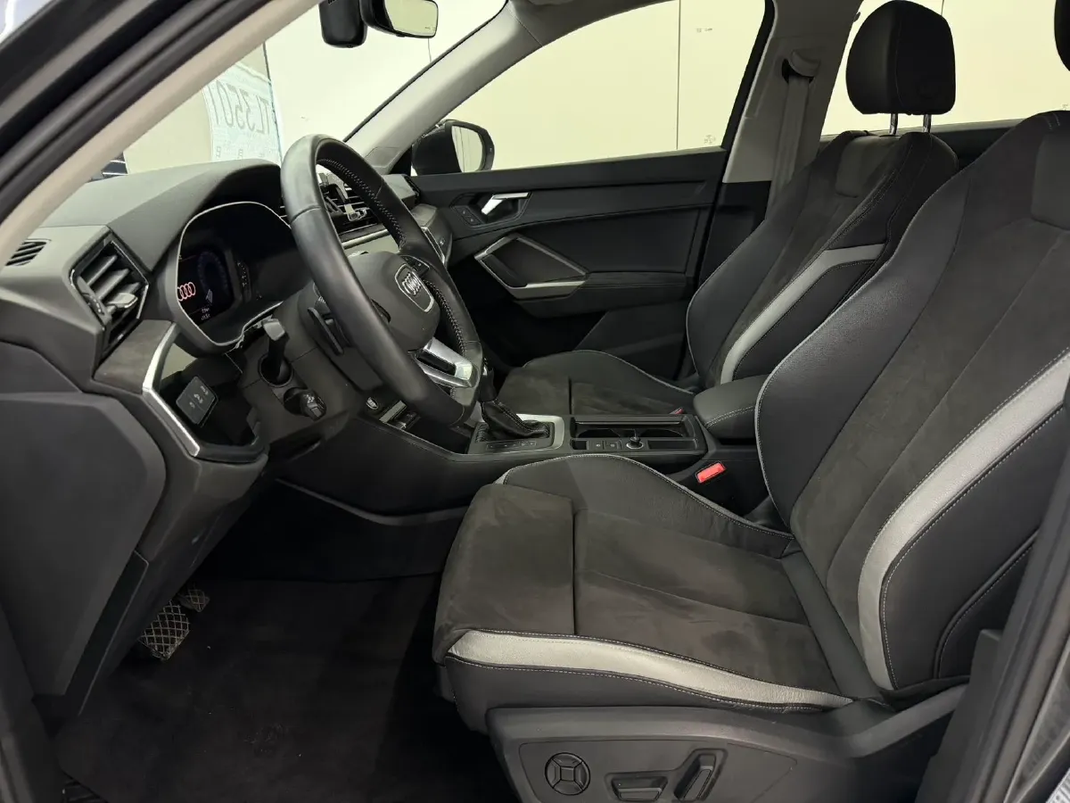 2021 Audi Q3 1.4T 150HP L4 7DCT,autocango,china used car exporter,china ev exporter,chinese used car exporter,chinese used ev exporter