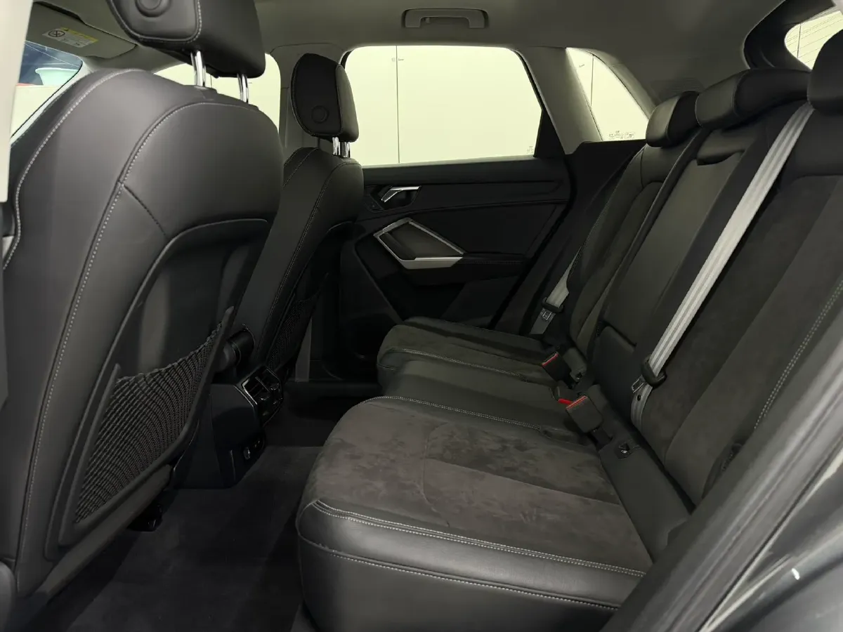 2021 Audi Q3 1.4T 150HP L4 7DCT,autocango,china used car exporter,china ev exporter,chinese used car exporter,chinese used ev exporter