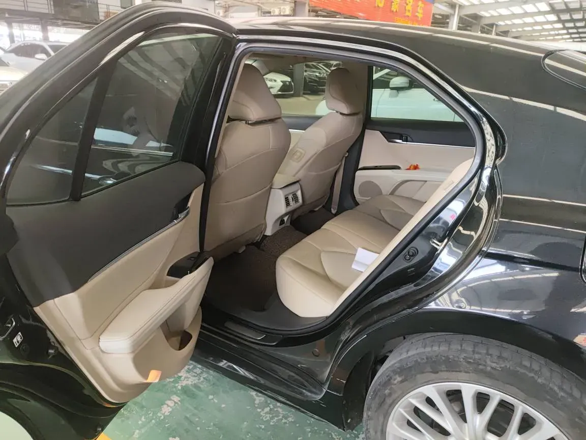 2019 Toyota Camry 2.5L 209HP L4 8AT,autocango,china used car exporter,china ev exporter,chinese used car exporter,chinese used ev exporter