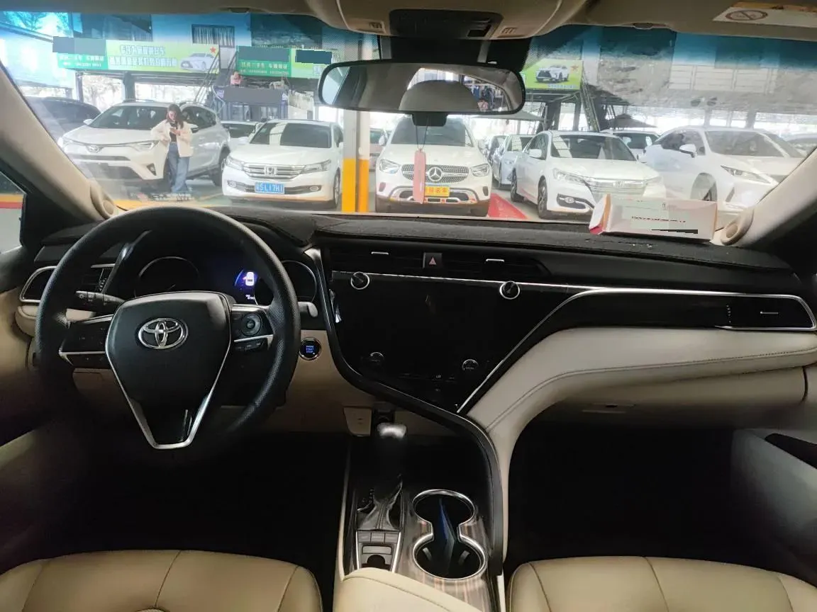 2019 Toyota Camry 2.5L 209HP L4 8AT,autocango,china used car exporter,china ev exporter,chinese used car exporter,chinese used ev exporter