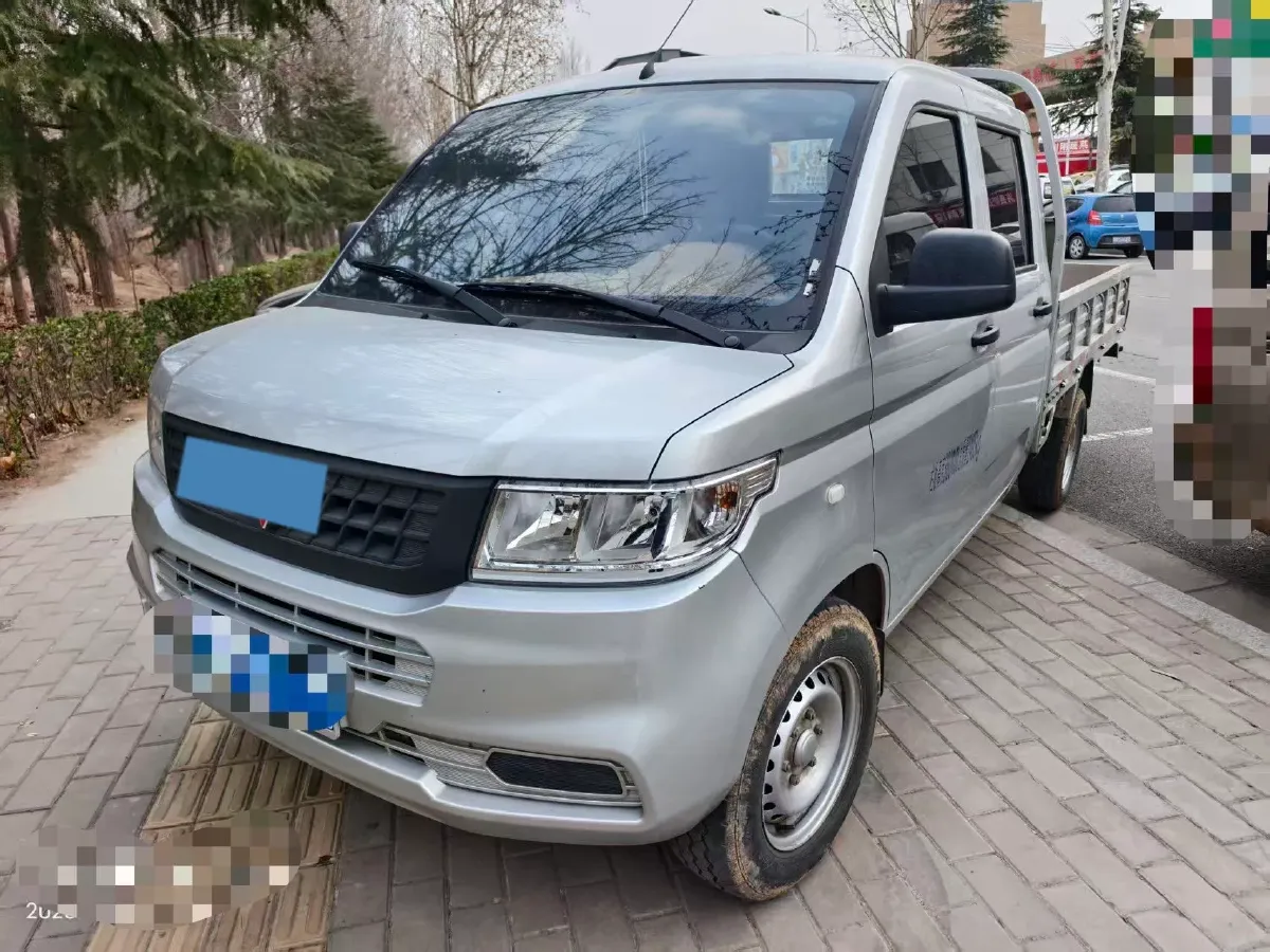 2023 WuLing RongGuang New Truck 2.0L 136HP L4 5MT,autocango,china used car exporter,china ev exporter,chinese used car exporter,chinese used ev exporter