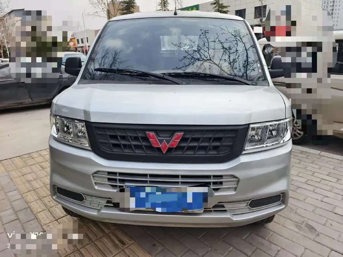 2023 WuLing RongGuang New Truck 2.0L 136HP L4 5MT,autocango,china used car exporter,china ev exporter,chinese used car exporter,chinese used ev exporter