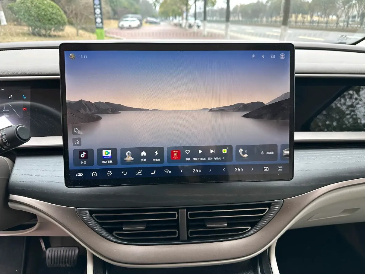 2022 Mercedes-Benz GLC Class 2.0T 197HP L4 9AT,autocango,china used car exporter,china ev exporter,chinese used car exporter,chinese used ev exporter