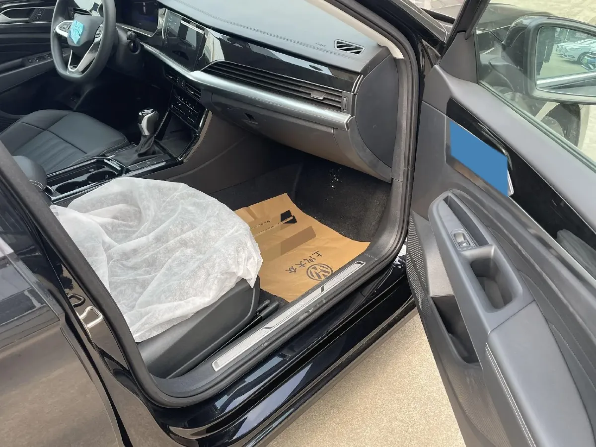 2025 Volkswagen Passat 1.4T 150HP L4 6DCT PHEV,autocango,china used car exporter,china ev exporter,chinese used car exporter,chinese used ev exporter