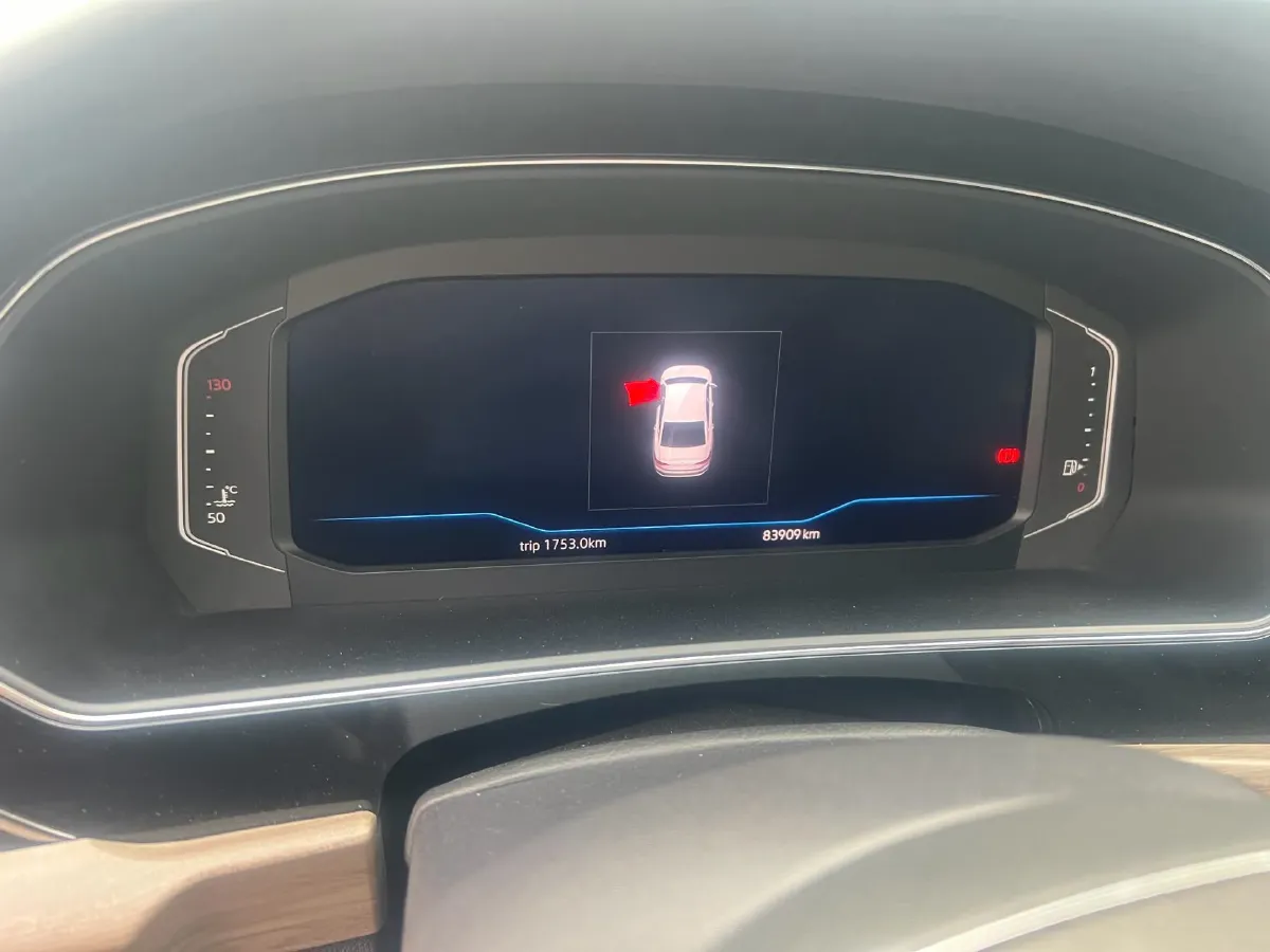 2019 Volvo V40 1.5T 152HP L4 6AT,autocango,china used car exporter,china ev exporter,chinese used car exporter,chinese used ev exporter