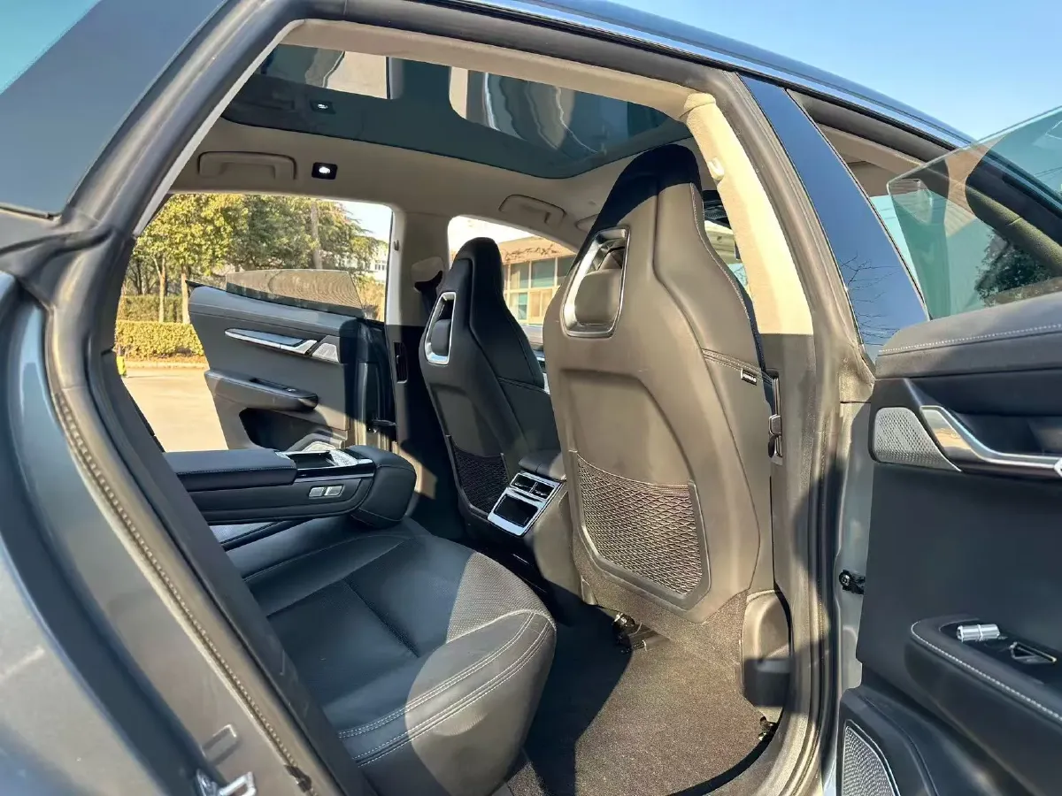 2022 Zeekr 001 BEV 86KWH,autocango,china used car exporter,china ev exporter,chinese used car exporter,chinese used ev exporter