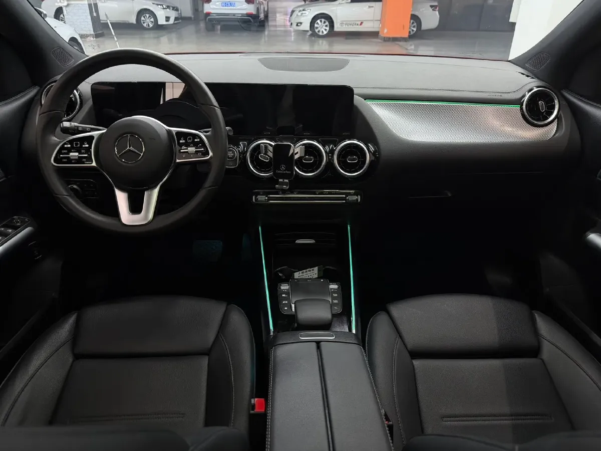 2020 Mercedes-Benz GLA Class 1.3T 136HP L4 7DCT,autocango,china used car exporter,china ev exporter,chinese used car exporter,chinese used ev exporter