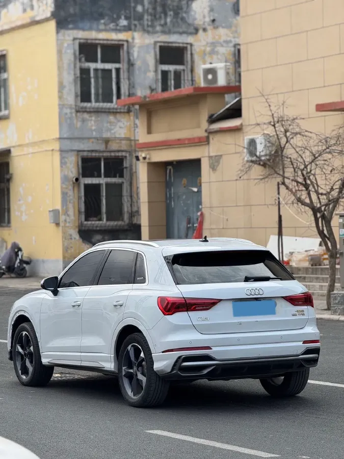 2021 Audi Q3 1.4T 150HP L4 7DCT,autocango,china used car exporter,china ev exporter,chinese used car exporter,chinese used ev exporter