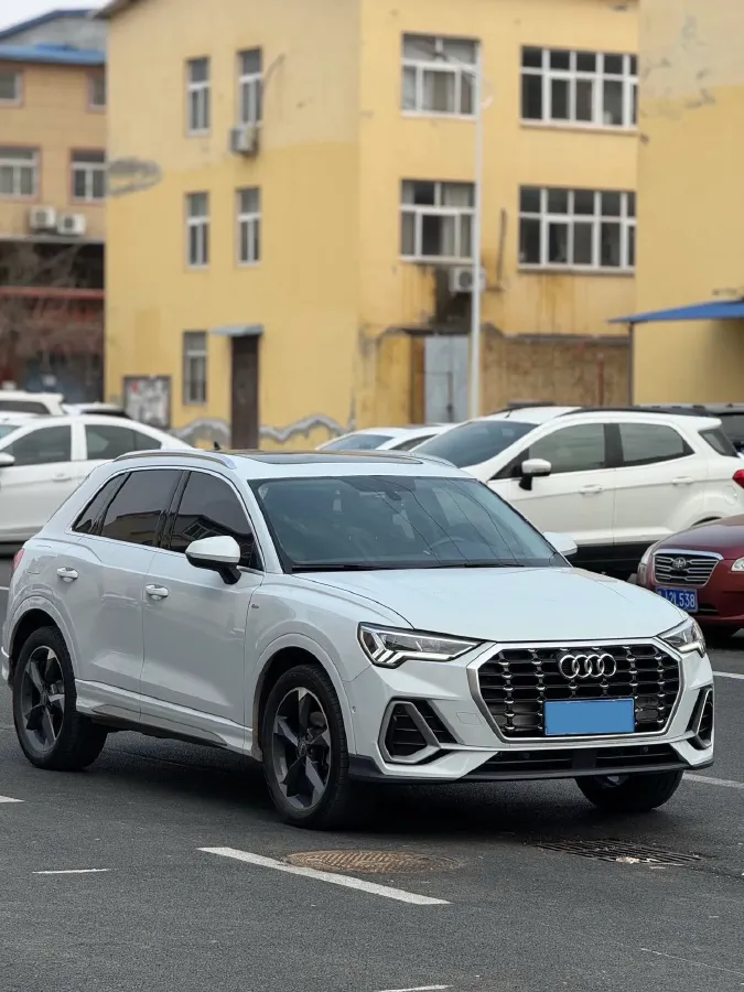 2021 Audi Q3 1.4T 150HP L4 7DCT,autocango,china used car exporter,china ev exporter,chinese used car exporter,chinese used ev exporter