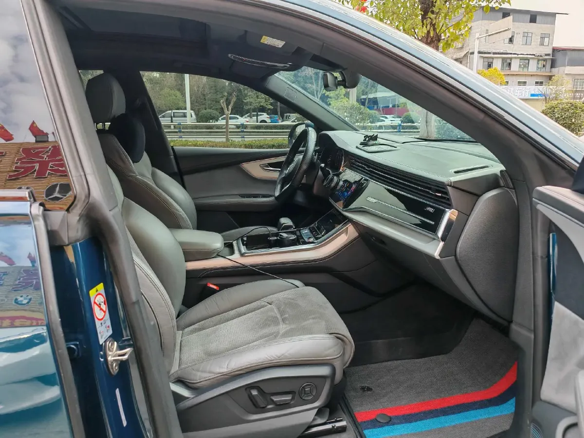 2019 Audi Q8 3.0T 340HP V6 8AT,autocango,china used car exporter,china ev exporter,chinese used car exporter,chinese used ev exporter