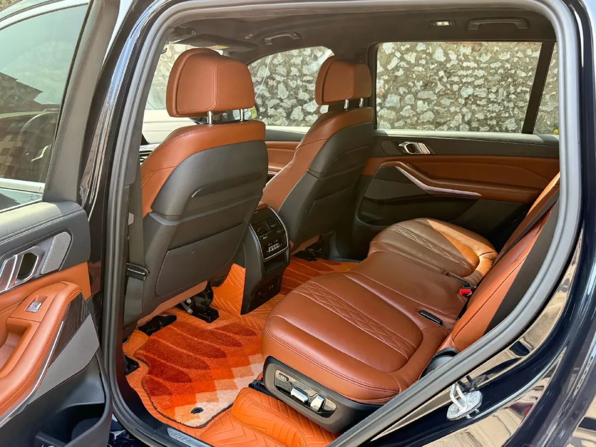 2022 BMW X7 3.0T 340HP L6 8AT,autocango,china used car exporter,china ev exporter,chinese used car exporter,chinese used ev exporter