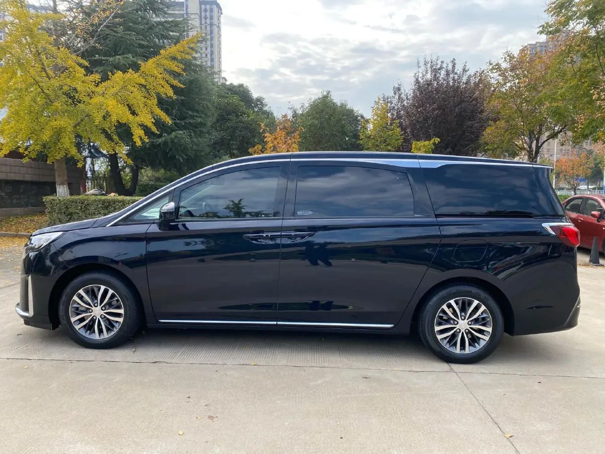 2023 Buick GL8 2.0T 237HP L4 9AT,autocango,china used car exporter,china ev exporter,chinese used car exporter,chinese used ev exporter