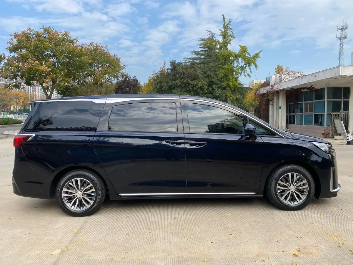 2023 Buick GL8 2.0T 237HP L4 9AT,autocango,china used car exporter,china ev exporter,chinese used car exporter,chinese used ev exporter