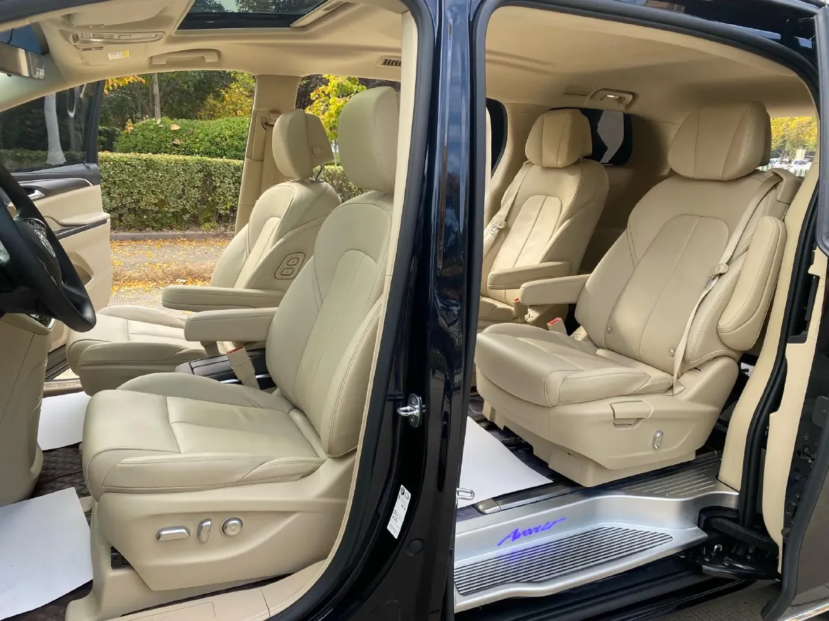 2023 Buick GL8 2.0T 237HP L4 9AT,autocango,china used car exporter,china ev exporter,chinese used car exporter,chinese used ev exporter