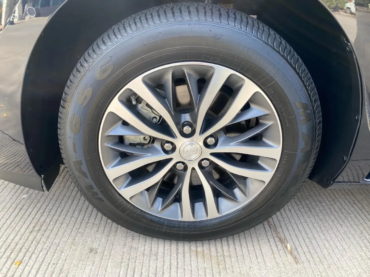 2023 Buick GL8 2.0T 237HP L4 9AT,autocango,china used car exporter,china ev exporter,chinese used car exporter,chinese used ev exporter