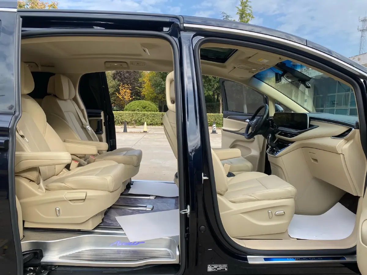 2023 Buick GL8 2.0T 237HP L4 9AT,autocango,china used car exporter,china ev exporter,chinese used car exporter,chinese used ev exporter