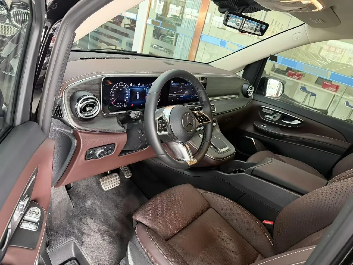 2024 Mercedes-Benz V Class 2.0T 231HP L4 9AT,autocango,china used car exporter,china ev exporter,chinese used car exporter,chinese used ev exporter