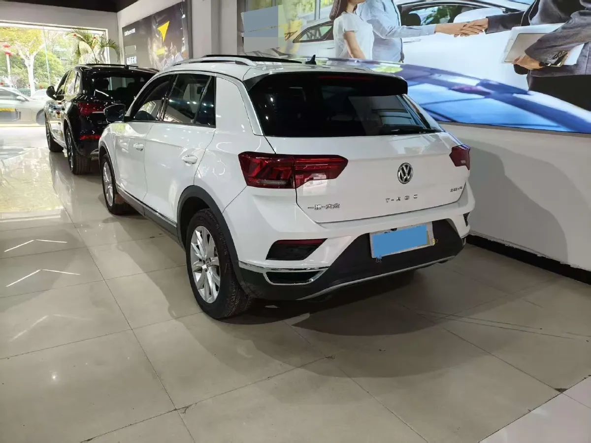 2020 Volkswagen T-Roc 1.4T 131HP L4 7DCT,autocango,china used car exporter,china ev exporter,chinese used car exporter,chinese used ev exporter