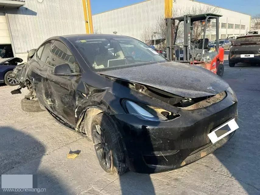 2024 Iveco OuSheng BEV 77.28KWH,autocango,china used car exporter,china ev exporter,chinese used car exporter,chinese used ev exporter