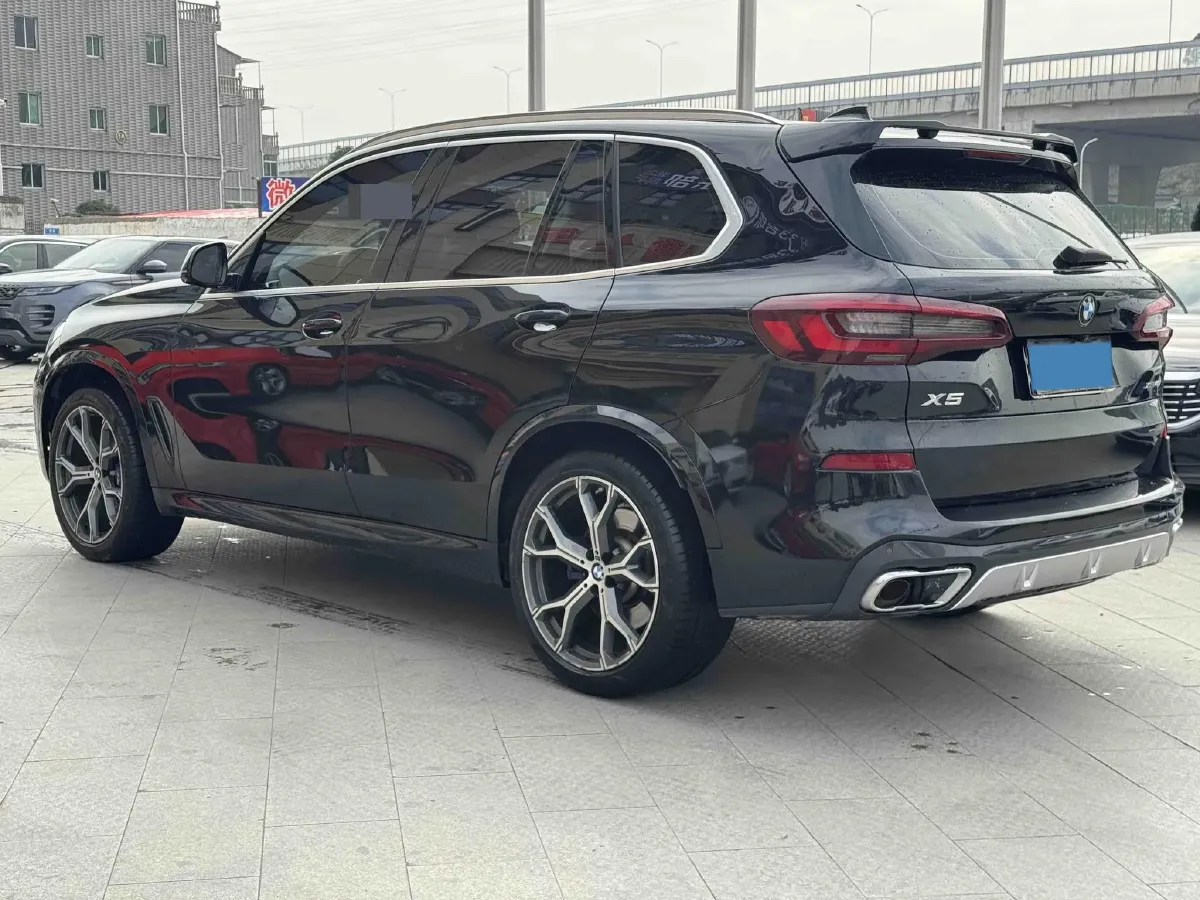 2021 BMW X5 3.0T 340HP L6 8AT,autocango,china used car exporter,china ev exporter,chinese used car exporter,chinese used ev exporter