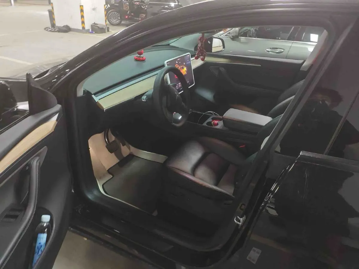 2022 Tesla Model Y BEV 60KWH,autocango,china used car exporter,china ev exporter,chinese used car exporter,chinese used ev exporter