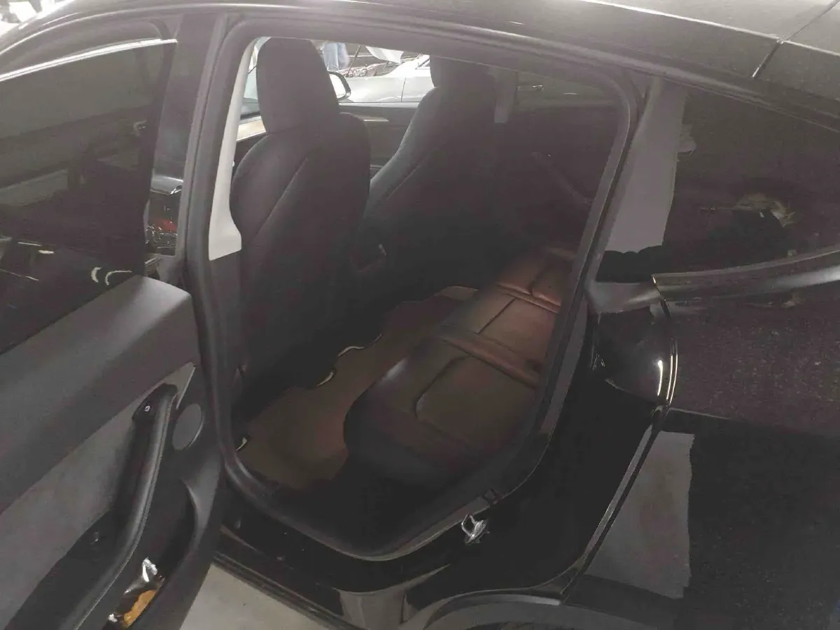 2022 Tesla Model Y BEV 60KWH,autocango,china used car exporter,china ev exporter,chinese used car exporter,chinese used ev exporter