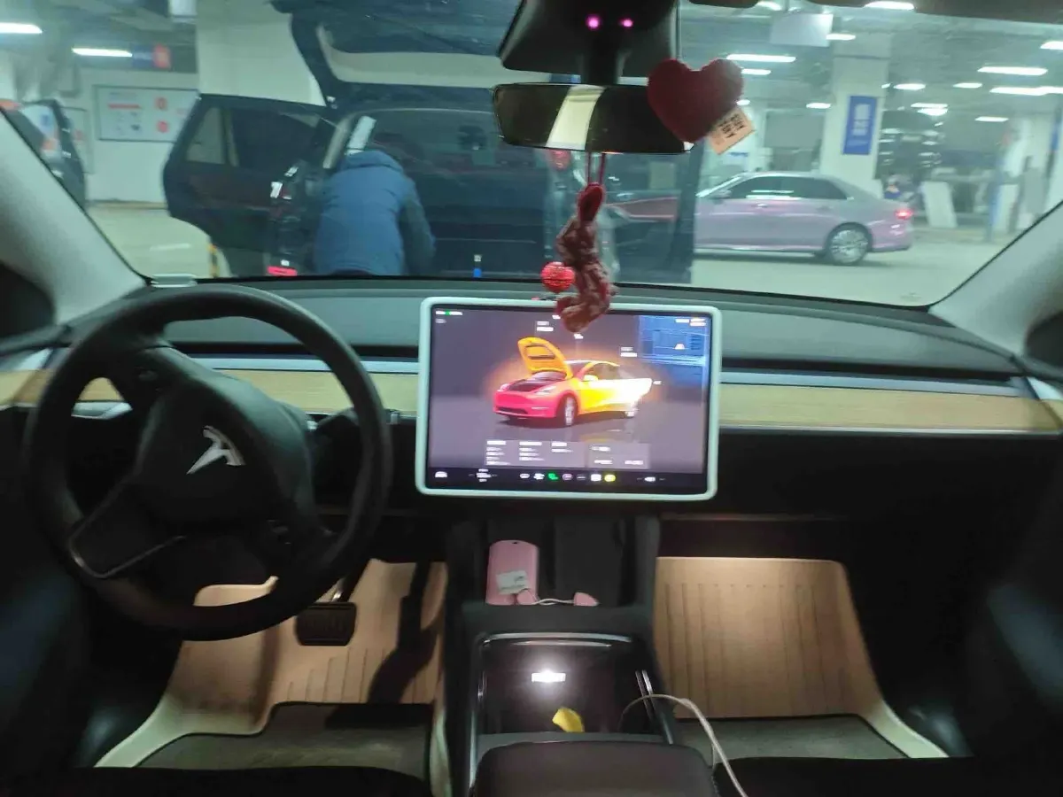 2022 Tesla Model Y BEV 60KWH,autocango,china used car exporter,china ev exporter,chinese used car exporter,chinese used ev exporter