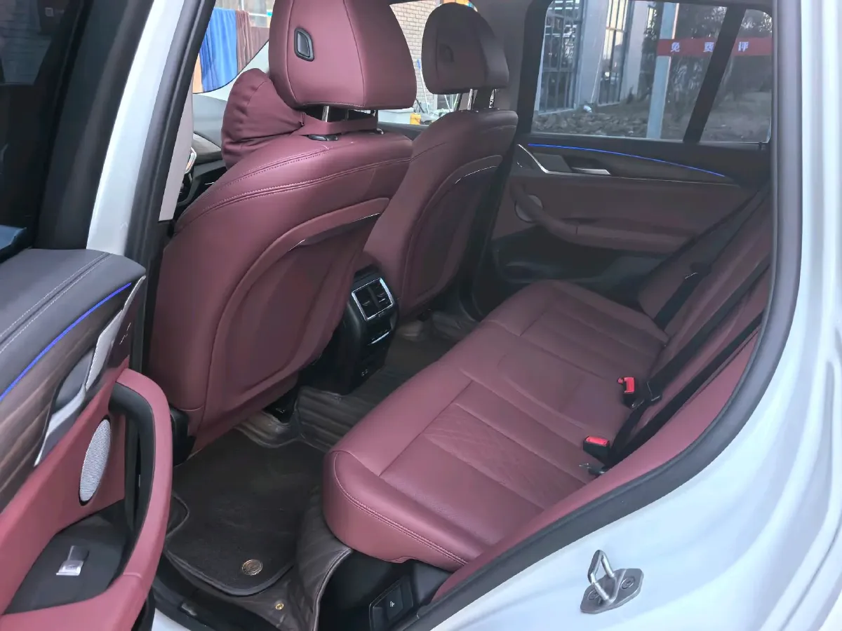 2023 BMW X3 2.0T 245HP L4 8AT,autocango,china used car exporter,china ev exporter,chinese used car exporter,chinese used ev exporter