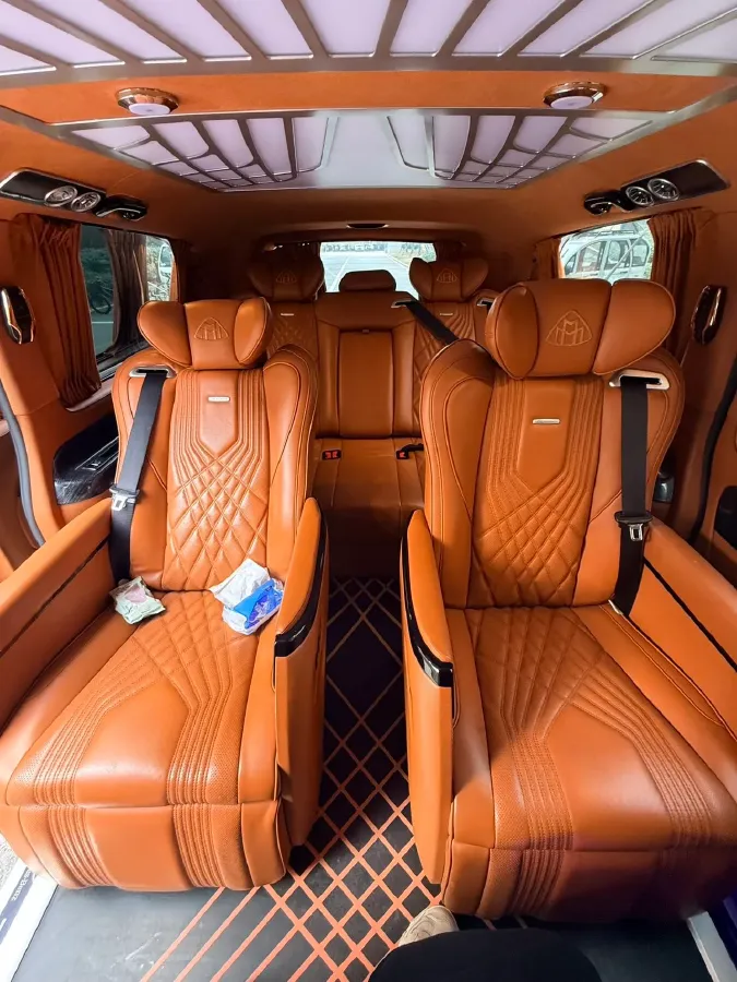 2021 Mercedes-Benz Vito 2.0T 211HP L4 9AT,autocango,china used car exporter,china ev exporter,chinese used car exporter,chinese used ev exporter