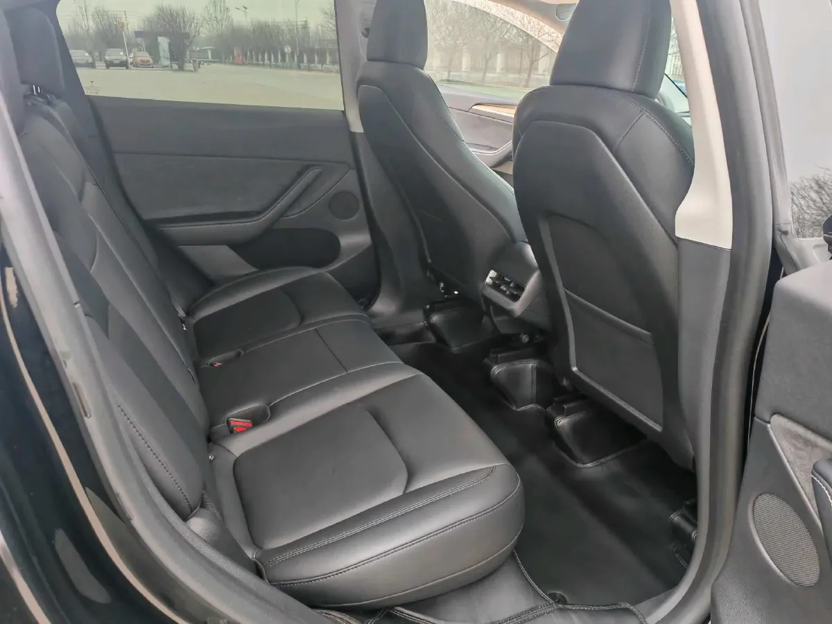 2022 Tesla Model Y BEV 60KWH,autocango,china used car exporter,china ev exporter,chinese used car exporter,chinese used ev exporter