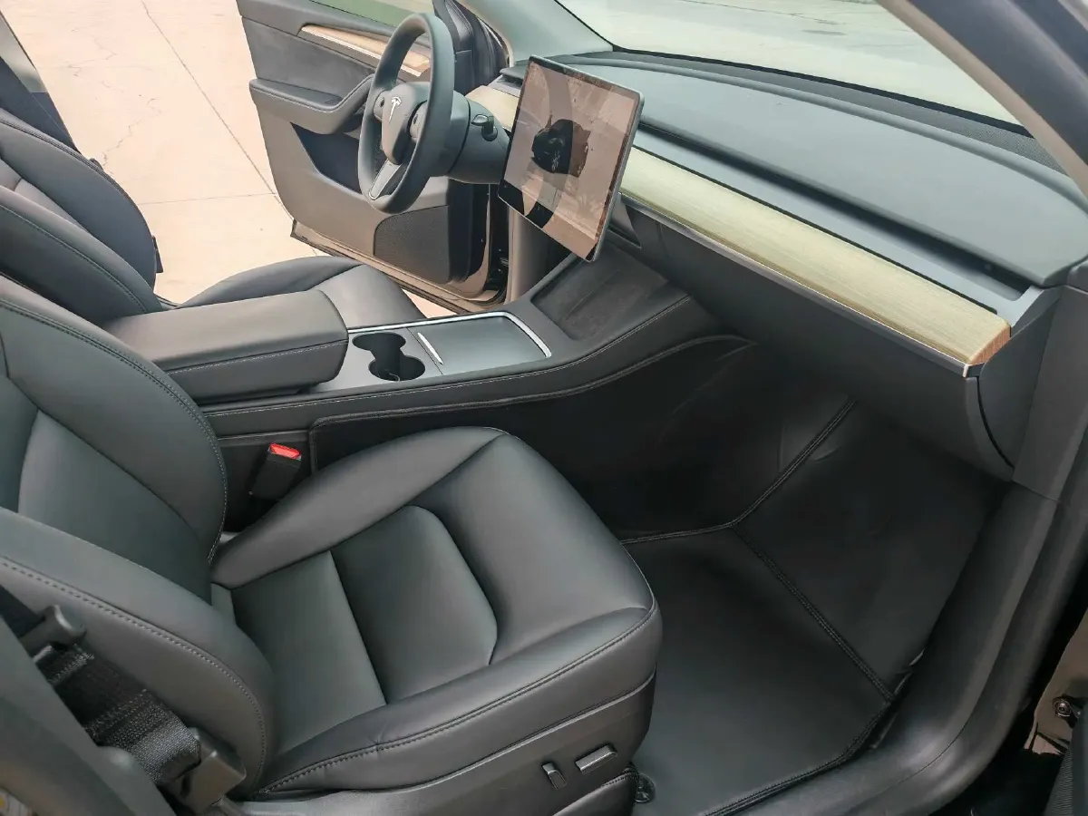 2022 Tesla Model Y BEV 60KWH,autocango,china used car exporter,china ev exporter,chinese used car exporter,chinese used ev exporter