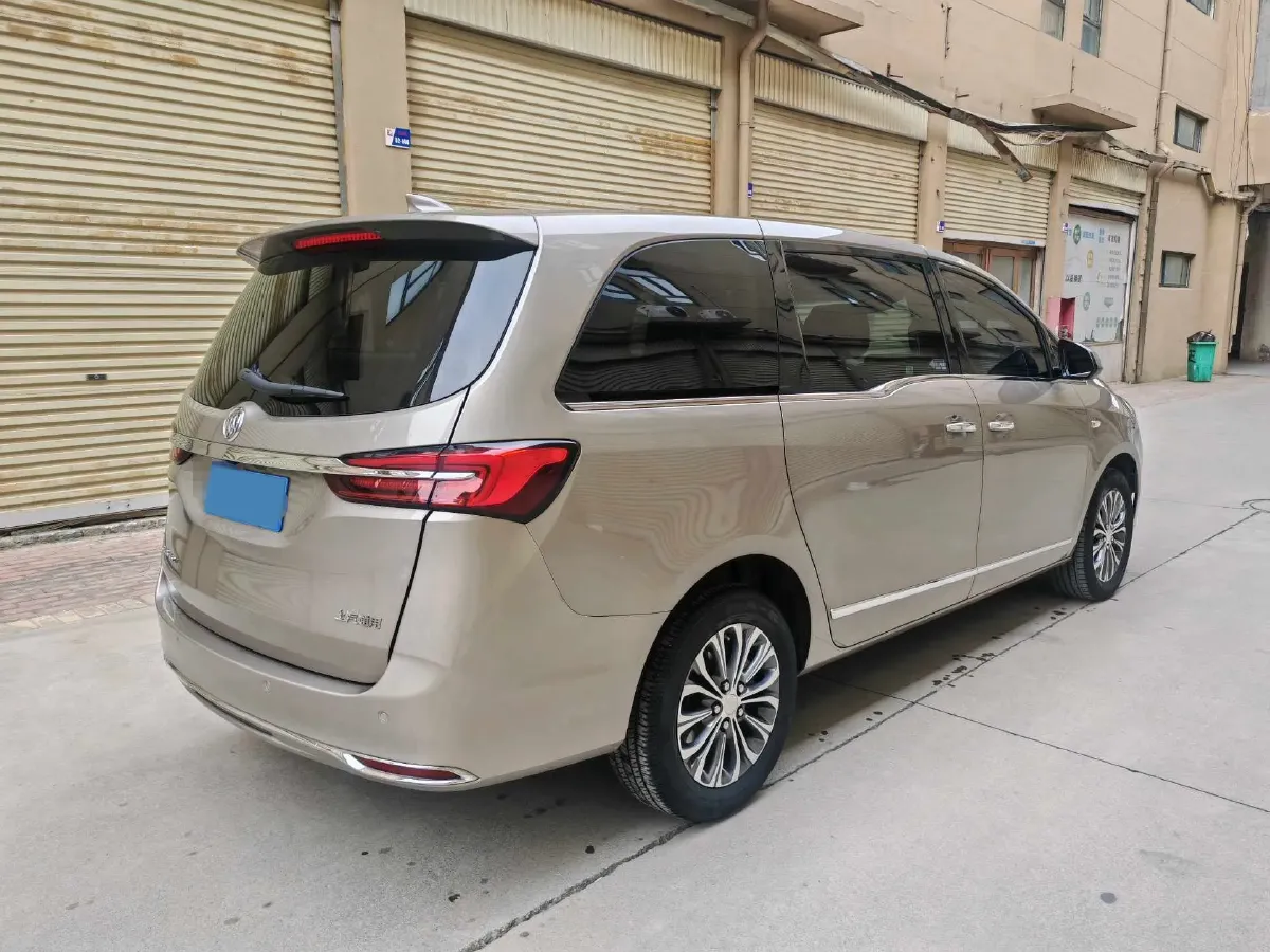 2021 Buick GL8 2.0T 237HP L4 9AT,autocango,china used car exporter,china ev exporter,chinese used car exporter,chinese used ev exporter