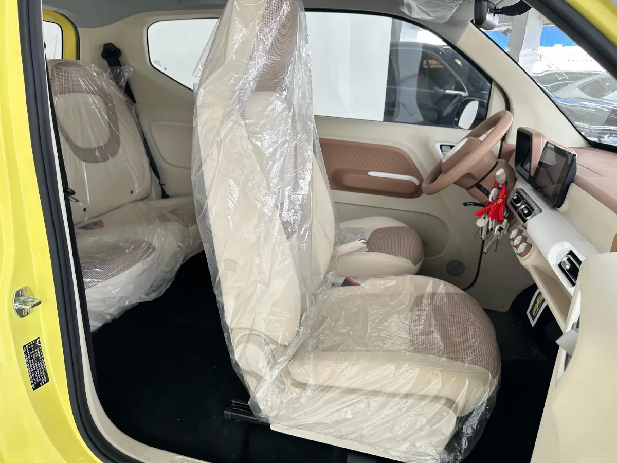 2024 WuLing HongGuang MINI EV BEV 13.4KWH,autocango,china used car exporter,china ev exporter,chinese used car exporter,chinese used ev exporter