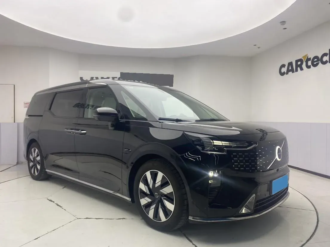 2025 Volvo EM90 BEV 116KWH,autocango,china used car exporter,china ev exporter,chinese used car exporter,chinese used ev exporter