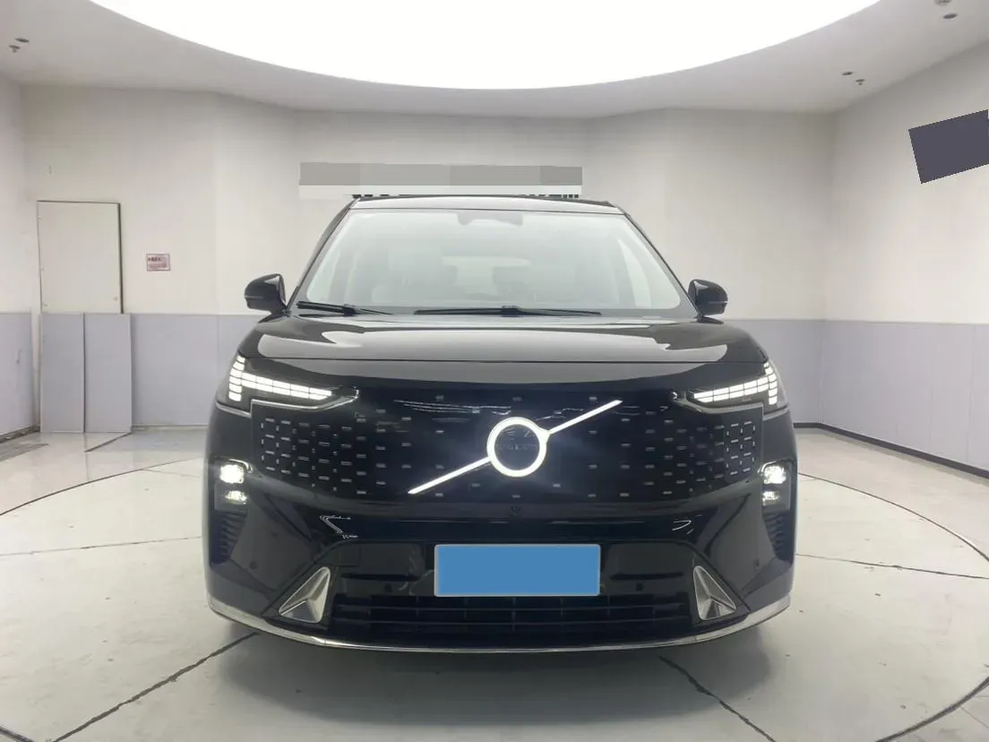 2025 Volvo EM90 BEV 116KWH,autocango,china used car exporter,china ev exporter,chinese used car exporter,chinese used ev exporter