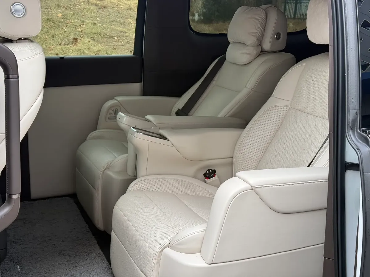 2024 Li MEGA BEV 102.7KWH,autocango,china used car exporter,china ev exporter,chinese used car exporter,chinese used ev exporter