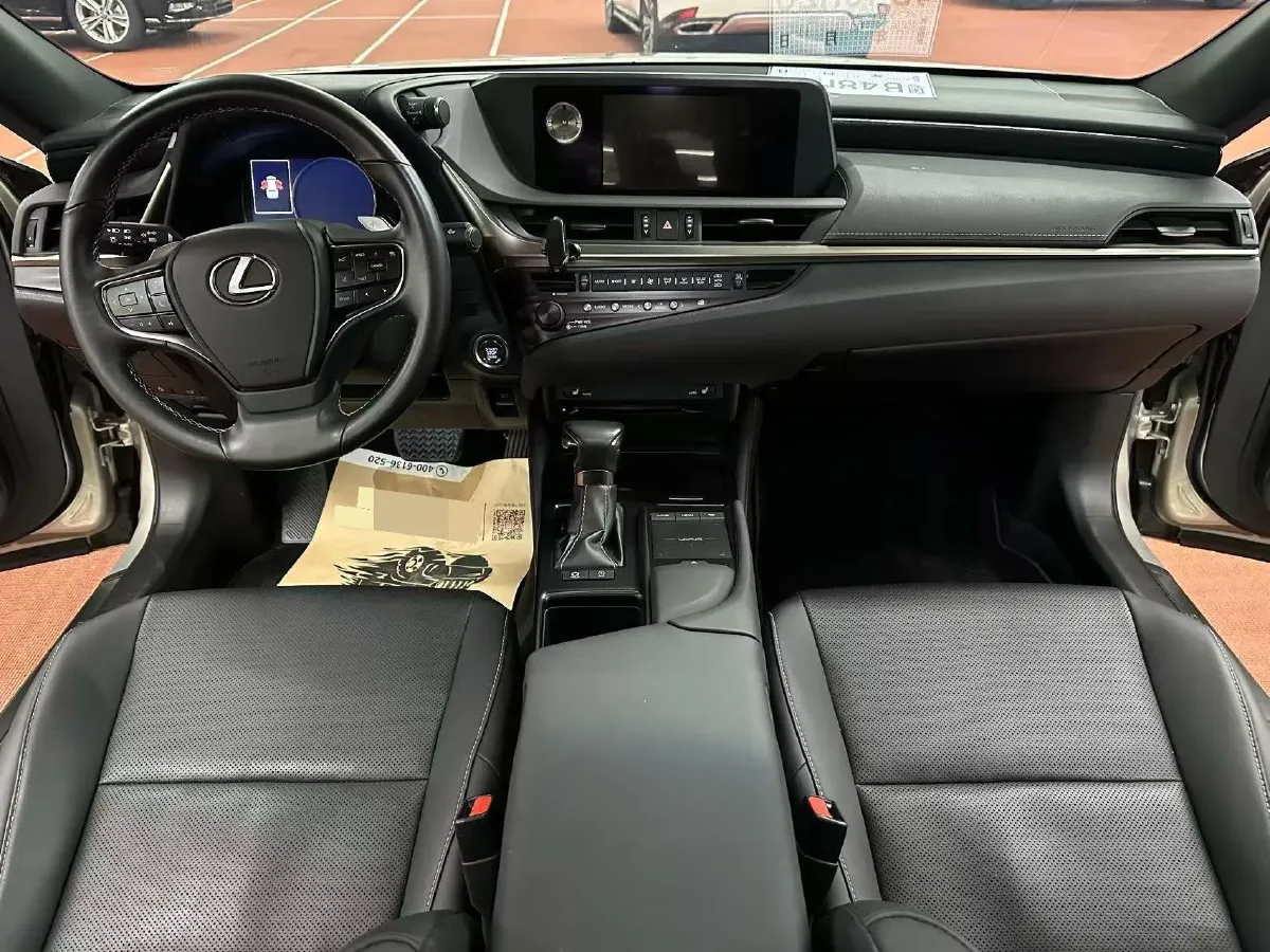 2018 Lexus ES 2.0L 167HP L4 6AT,autocango,china used car exporter,china ev exporter,chinese used car exporter,chinese used ev exporter