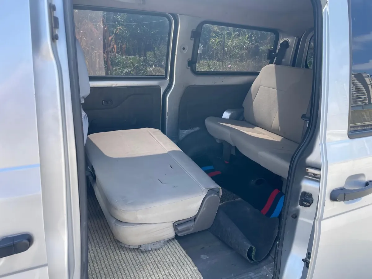 2018 WuLing RongGuang V 1.5L 112HP L4 5MT,autocango,china used car exporter,china ev exporter,chinese used car exporter,chinese used ev exporter