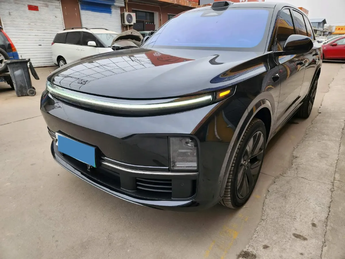 2023 Li L7 Range Extended 154HP REEV 40.9KWH,autocango,china used car exporter,china ev exporter,chinese used car exporter,chinese used ev exporter