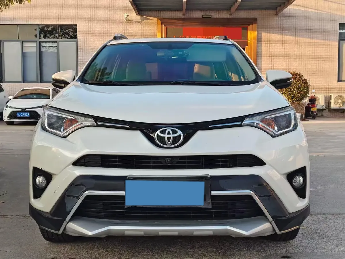 2019 Toyota RAV4 2.0L 151HP L4 CVT,autocango,china used car exporter,china ev exporter,chinese used car exporter,chinese used ev exporter