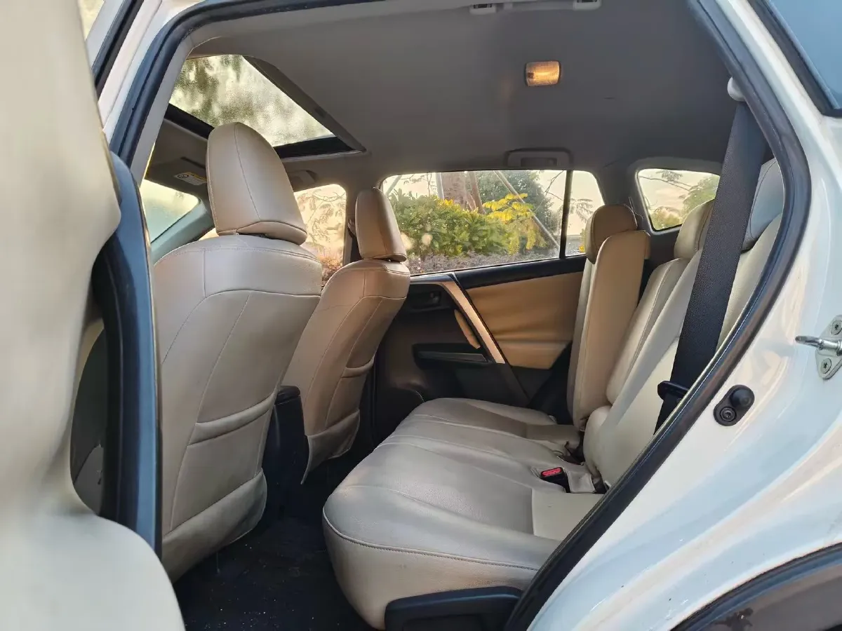 2019 Toyota RAV4 2.0L 151HP L4 CVT,autocango,china used car exporter,china ev exporter,chinese used car exporter,chinese used ev exporter