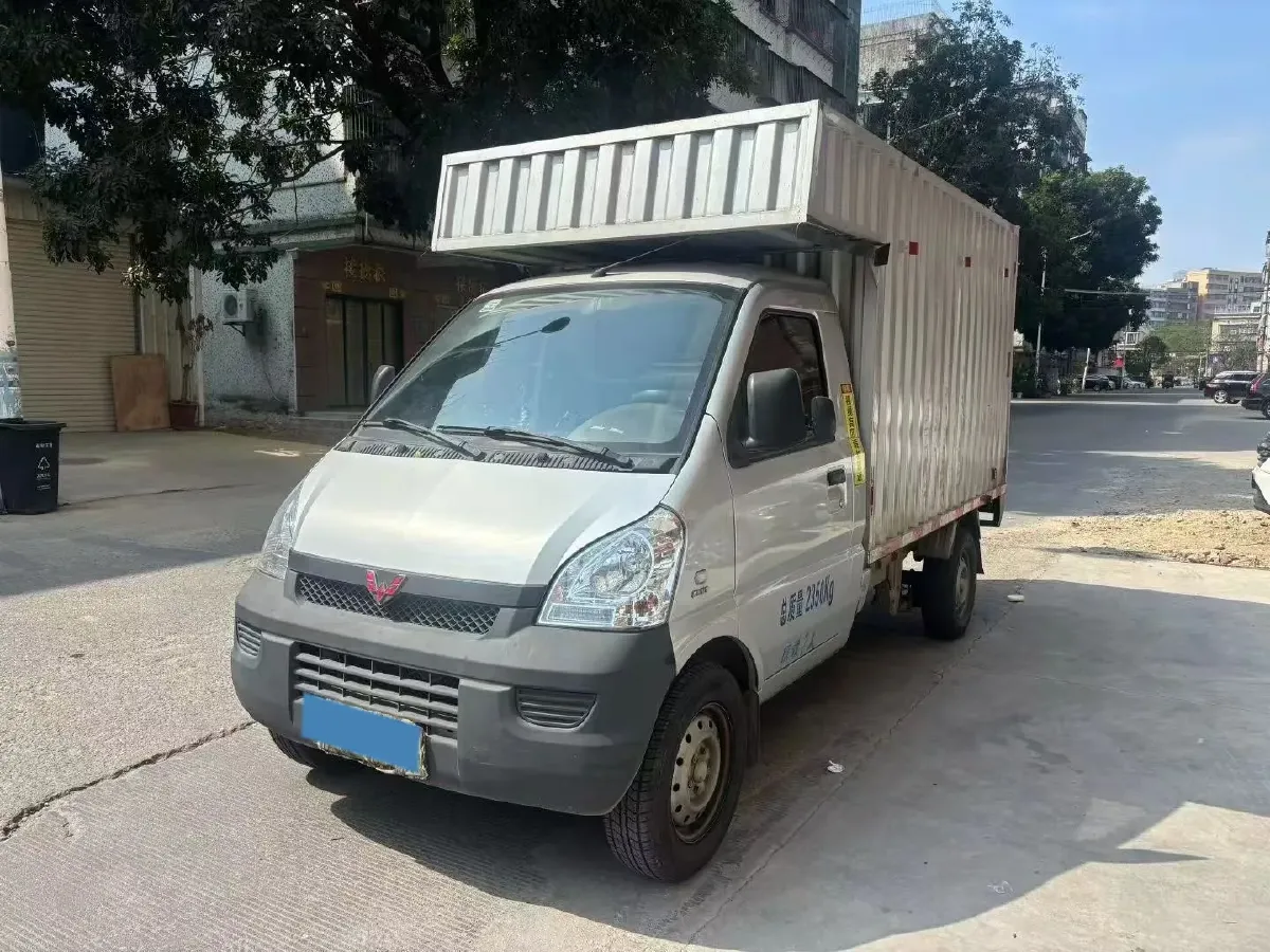 2020 WuLing RongGuang Mini Truck 1.5L 99HP L4 5MT,autocango,china used car exporter,china ev exporter,chinese used car exporter,chinese used ev exporter