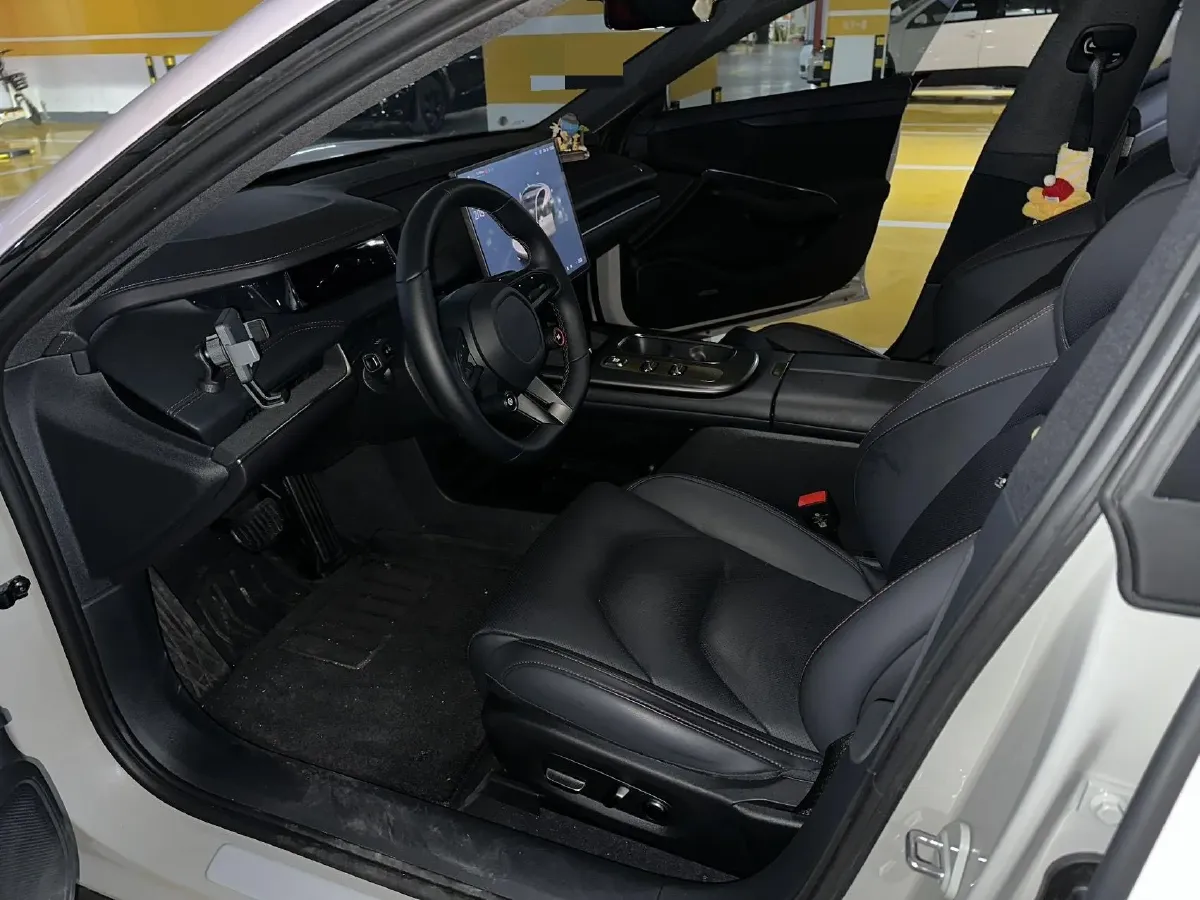 2024 MI SU7 BEV 94.3KWH,autocango,china used car exporter,china ev exporter,chinese used car exporter,chinese used ev exporter