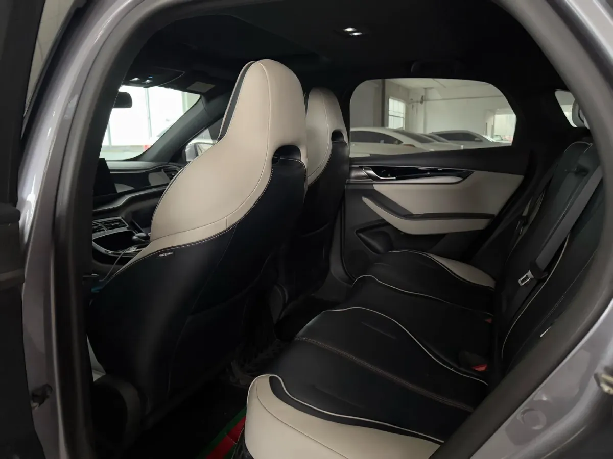 2021 Haval F7 1.5T 169HP L4 7DCT,autocango,china used car exporter,china ev exporter,chinese used car exporter,chinese used ev exporter