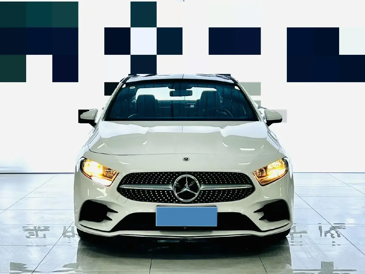 2021 Mercedes-Benz A Class 1.3T 136HP L4 7DCT,autocango,china used car exporter,china ev exporter,chinese used car exporter,chinese used ev exporter