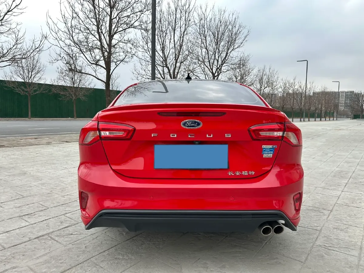 2021 Ford Focus 1.5T 174HP L3 8AT,autocango,china used car exporter,china ev exporter,chinese used car exporter,chinese used ev exporter